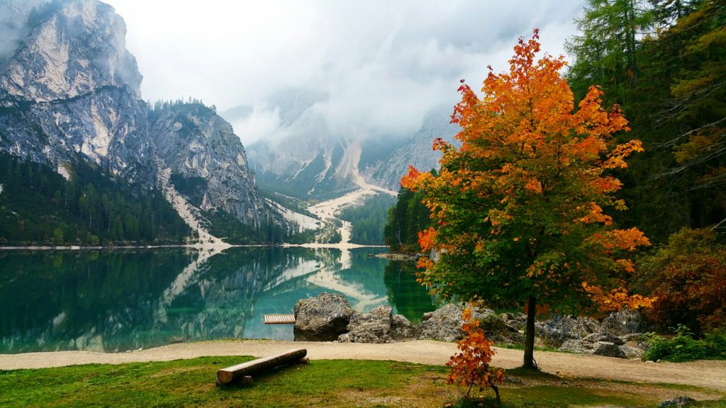 Lago di Braies na podzim