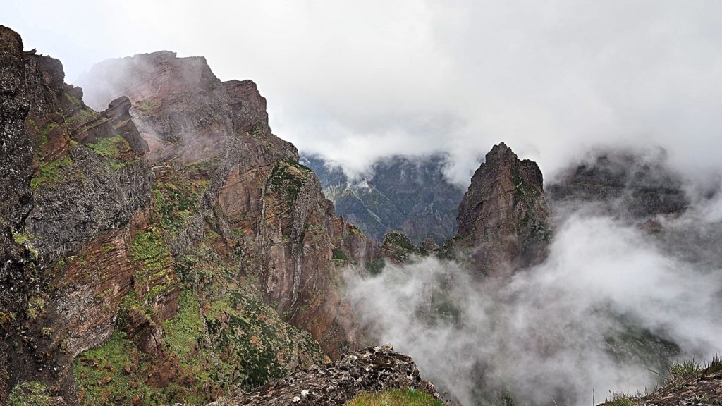 Přechod mezi Pico do Ariero a Pico Ruivo